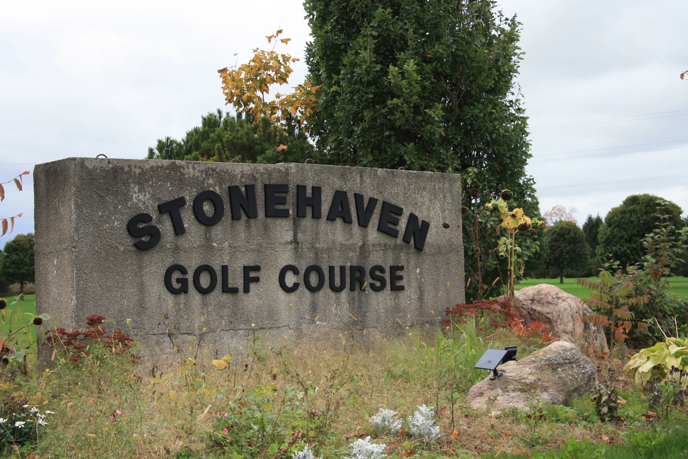 Stonehaven Golf Course sign